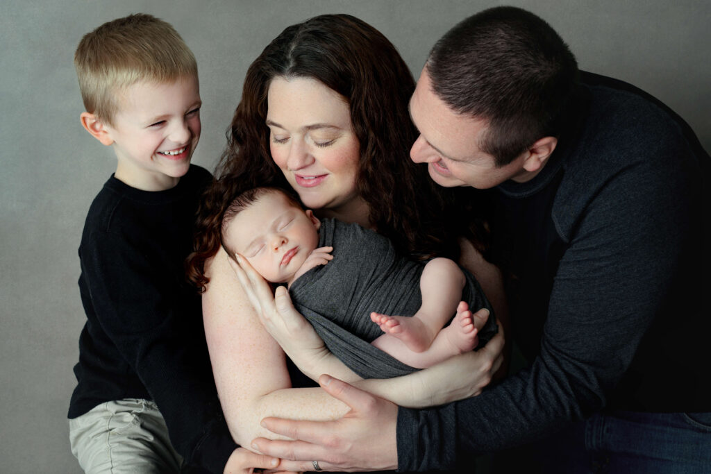family with a newborn taken by a Northern Virginia Newborn Photographer